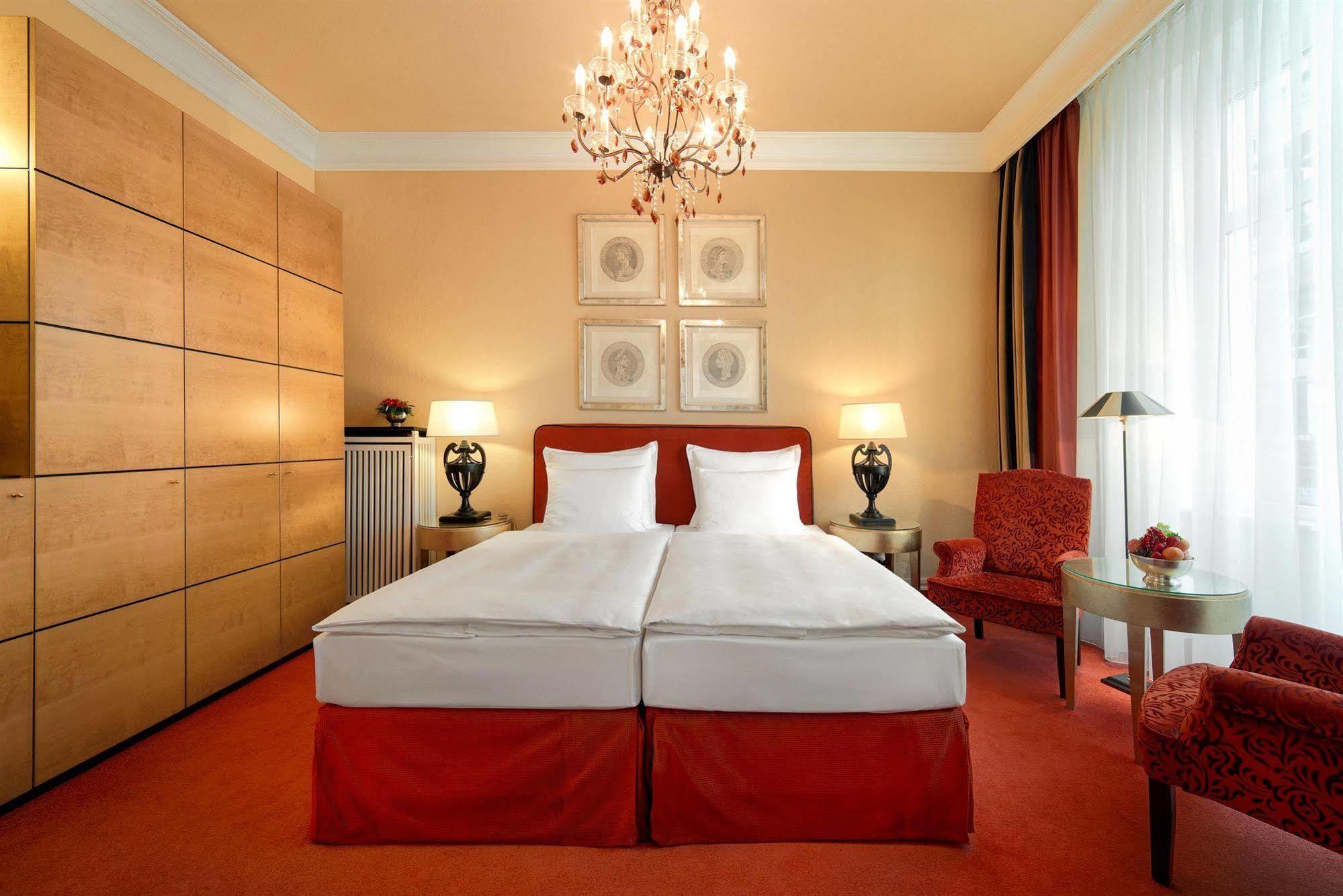 Romantik Hotel Das Smolka Hambourg Extérieur photo